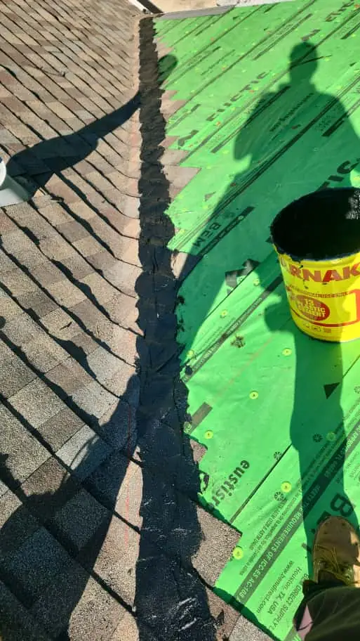 Shingle roof being replaced on a Central Florida home